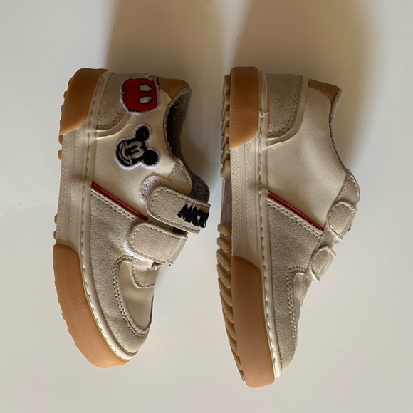 Bamba Mickey Mouse! - Picture 3 of 6